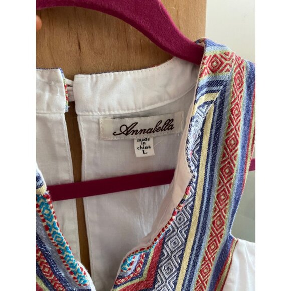 White embroidered tank - Picture 3 of 3